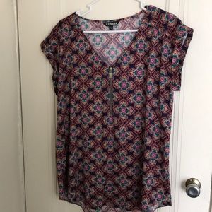 Express front zip top L